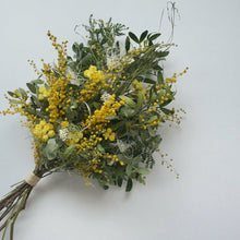 画像をギャラリービューアに読み込む, ミモザとフレッシュグリーンのスワッグ 40cm
