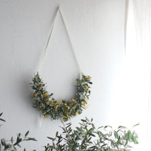 画像をギャラリービューアに読み込む, ミモザとフレッシュグリーンの半月リース