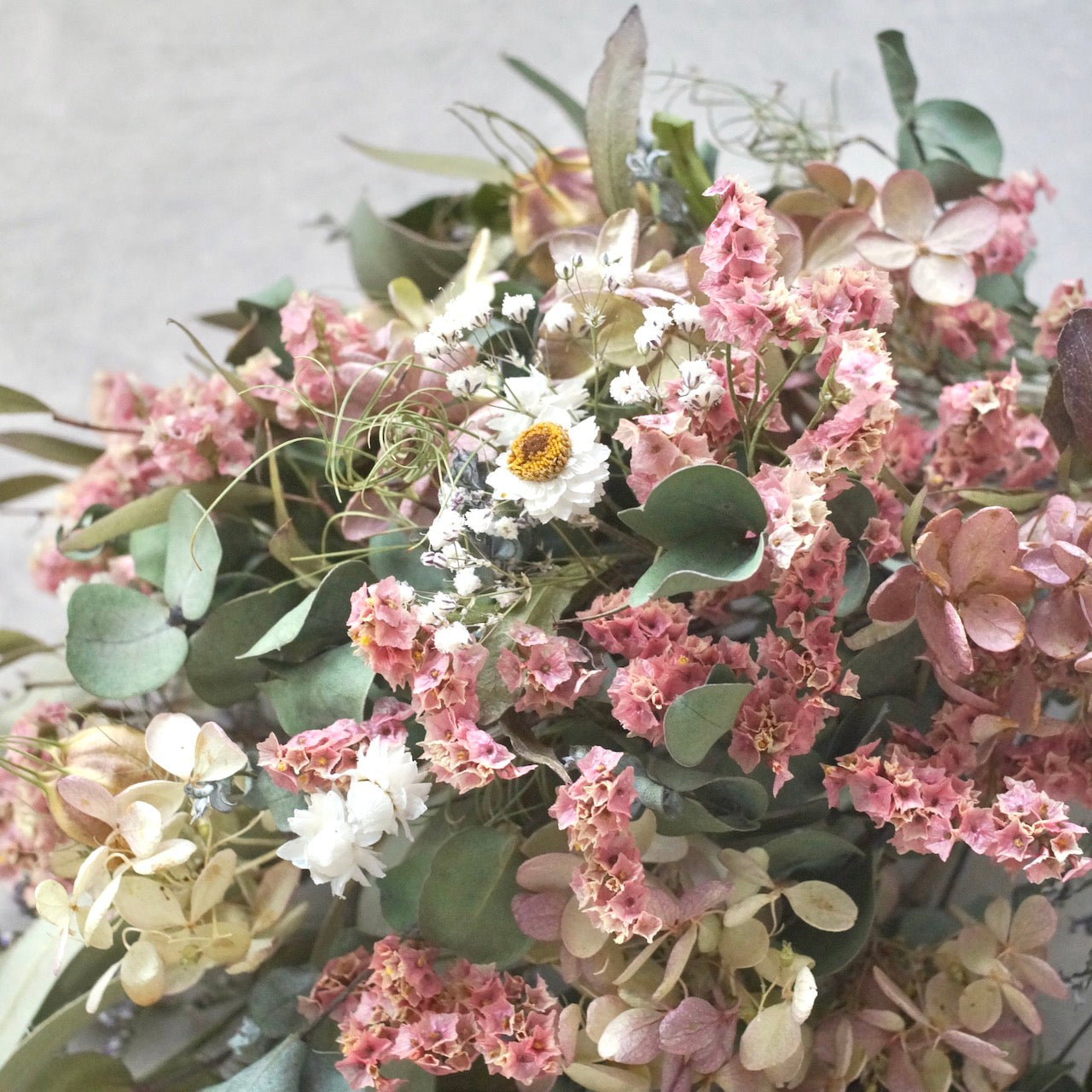 ピンクカラー】スターチスと紫陽花のブーケ ドライフラワー – 枯淡苑