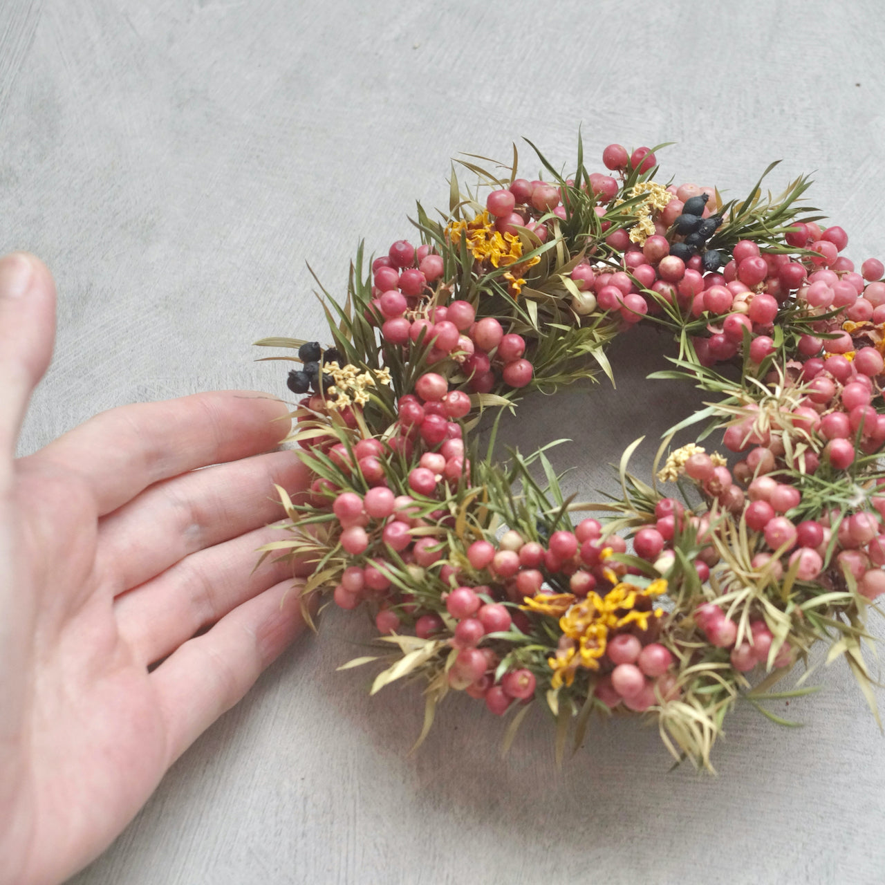 ペッパーベリーのミニリース 直径13cm – 枯淡苑