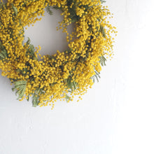 画像をギャラリービューアに読み込む, ミモザのリースMサイズ　直径26cm
