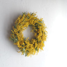 画像をギャラリービューアに読み込む, ミモザのリースMサイズ　直径26cm
